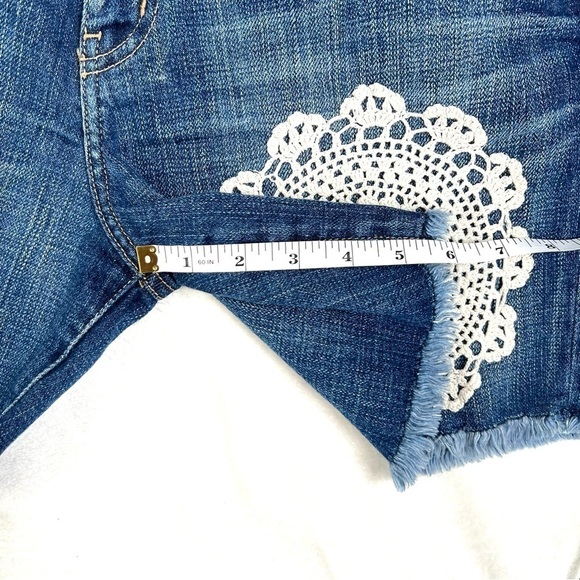 Current Elliot High Rise The Rolled Short Crochet Lace Denim Jean Shorts Frayed - Picture 15 of 16